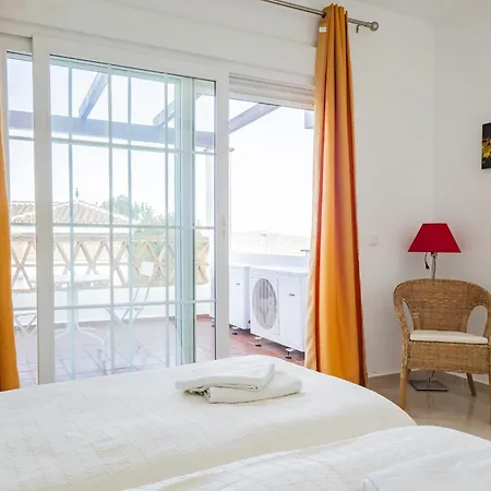 Cubo's Duplex Caffarena Golf & Optional Parking Apartment