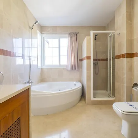 Cubo's Duplex Caffarena Golf & Optional Parking *