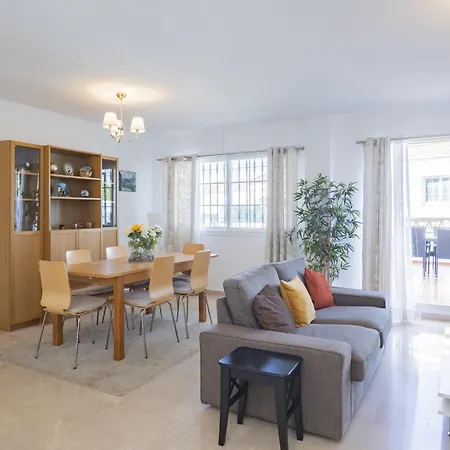 Cubo's Duplex Caffarena Golf & Optional Parking Apartment
